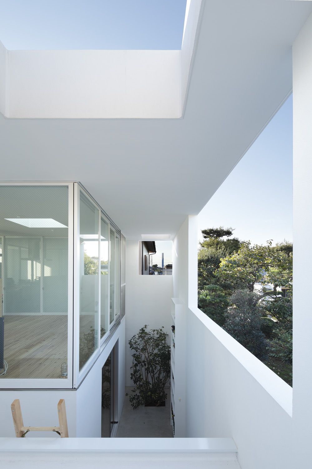 Casa by Takeshi Hosaka Architects